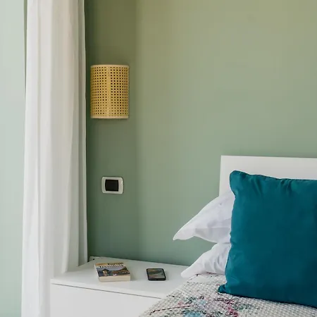 Main Road * Sorrento