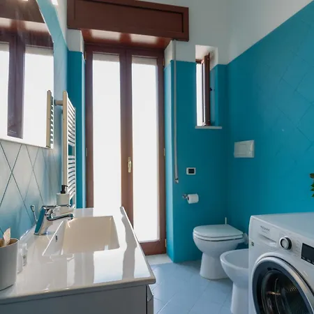 Main Road * Sorrente